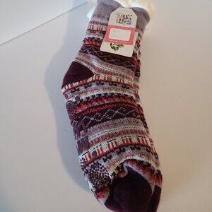 MUK LUKS WOMENS GRAPE FAIRISLE  SOCKS JOJOBA INFUSED SIZE SM/MED (6-8)